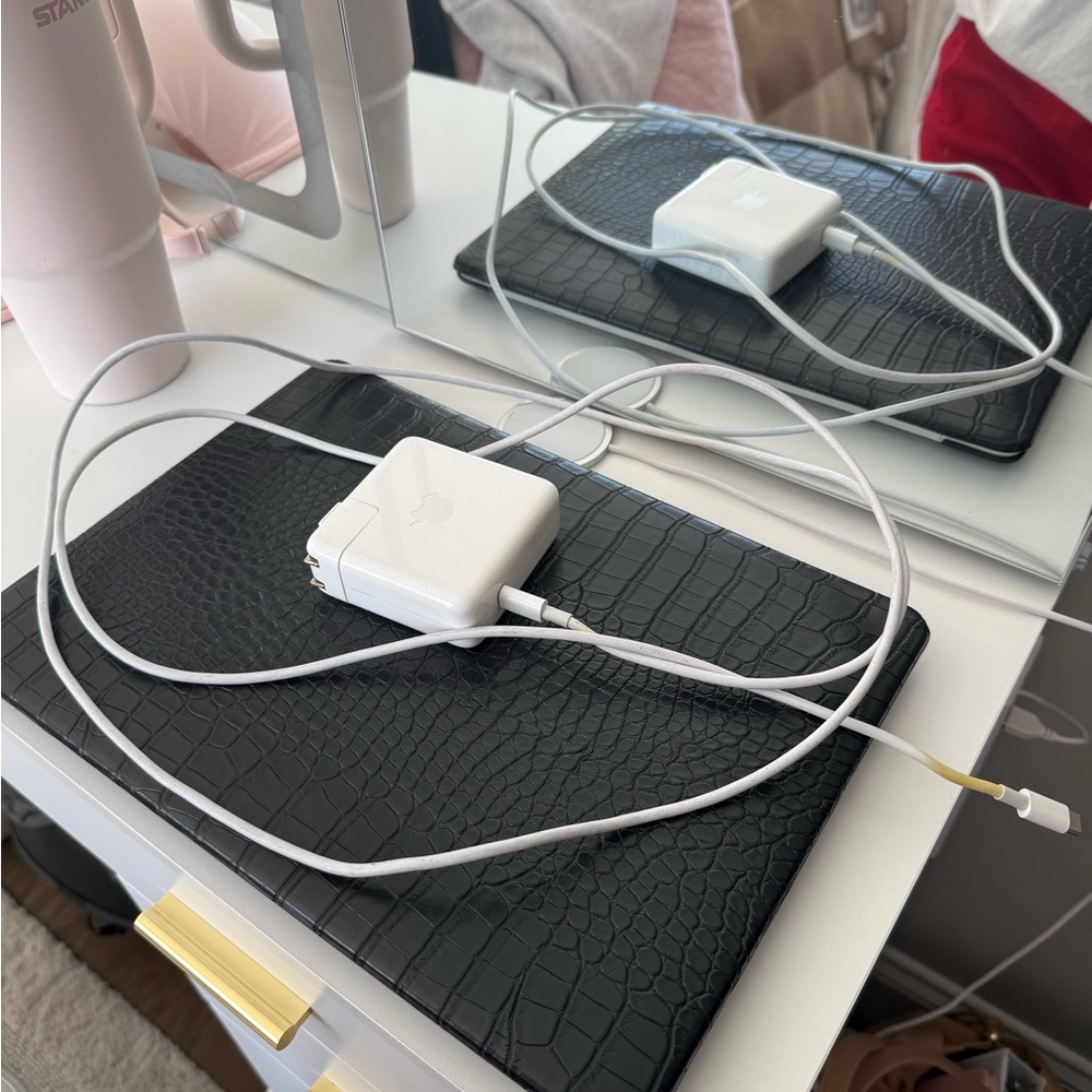 Apple Laptop